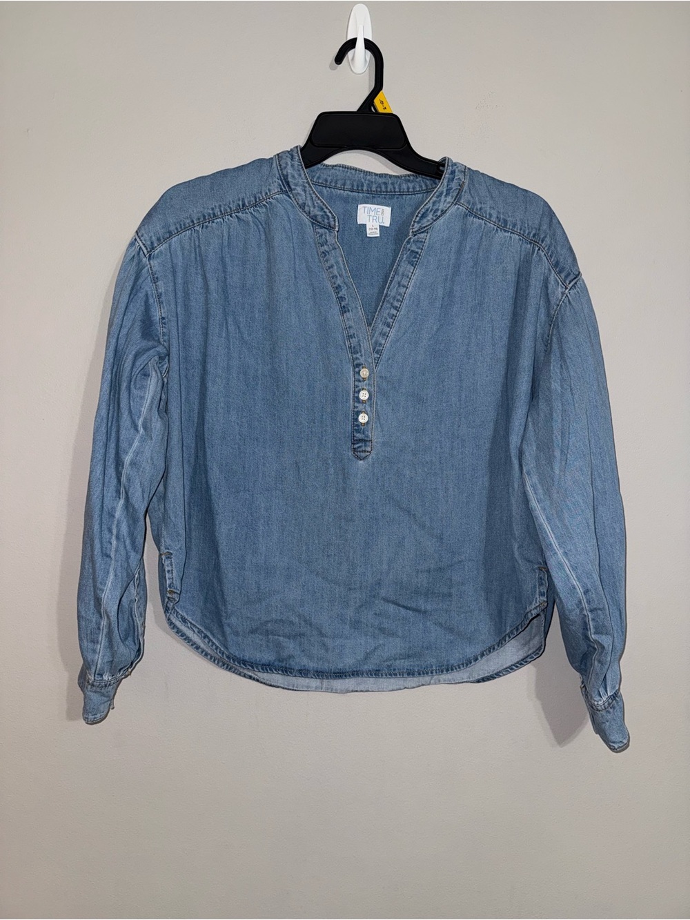 Light Blue Denim Popover Henley Top - Time and Tru Large